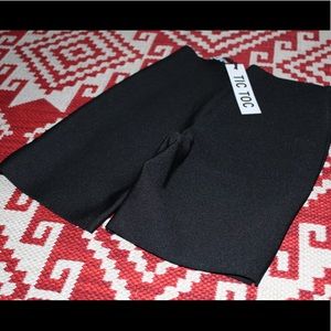 HIGH WAISTED BLACK BIKER SHORTS